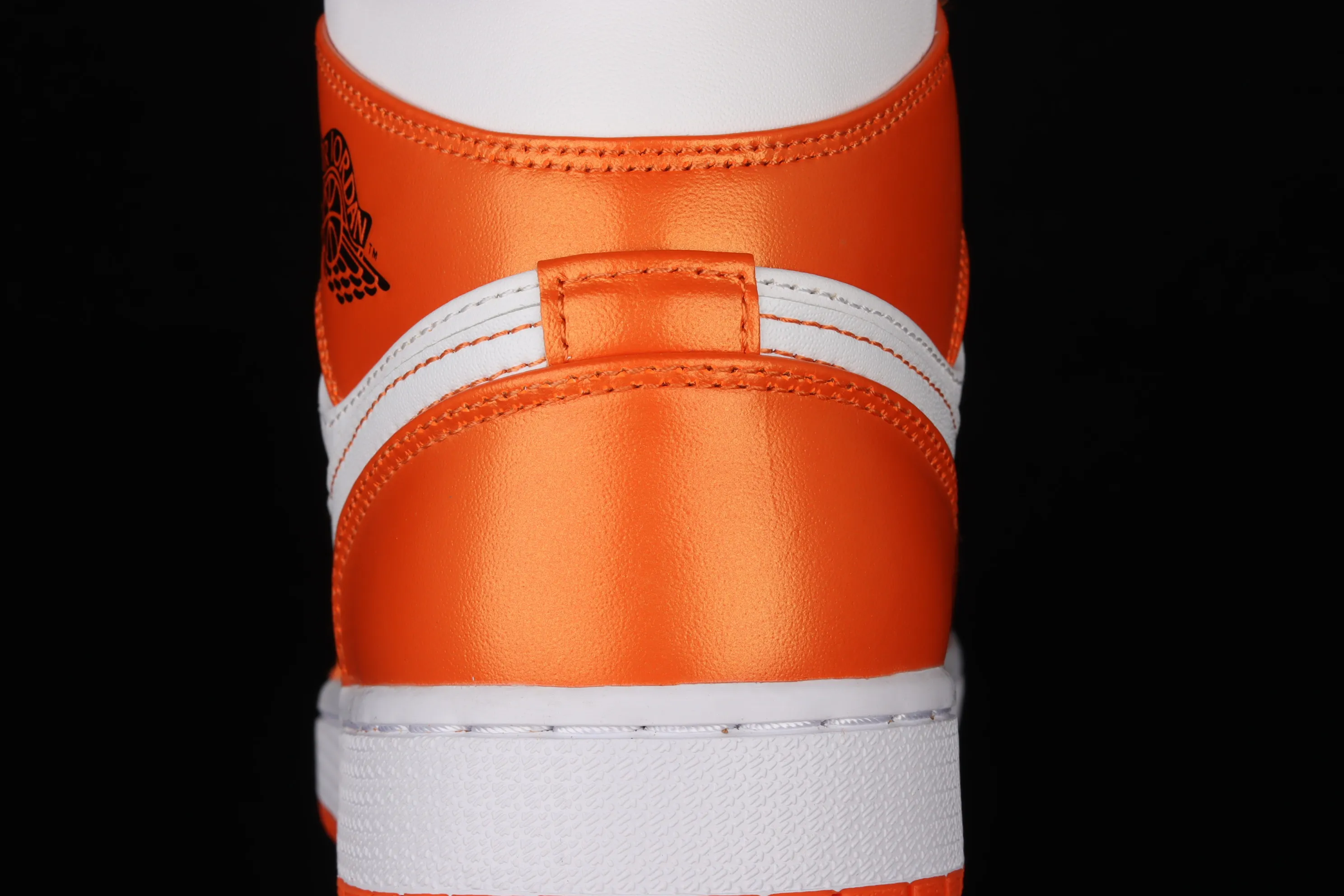 All Categories Air Jordan Jordan Series Basketball Shoes Air Jordan 1 Mid Air Jordan 1 Mid AJ1 Joe 1 White Orange Mid-top Cultural Basketball Shoes DM3531-800